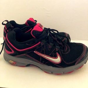 (Nike alvord 9)...size 7.5 good condition